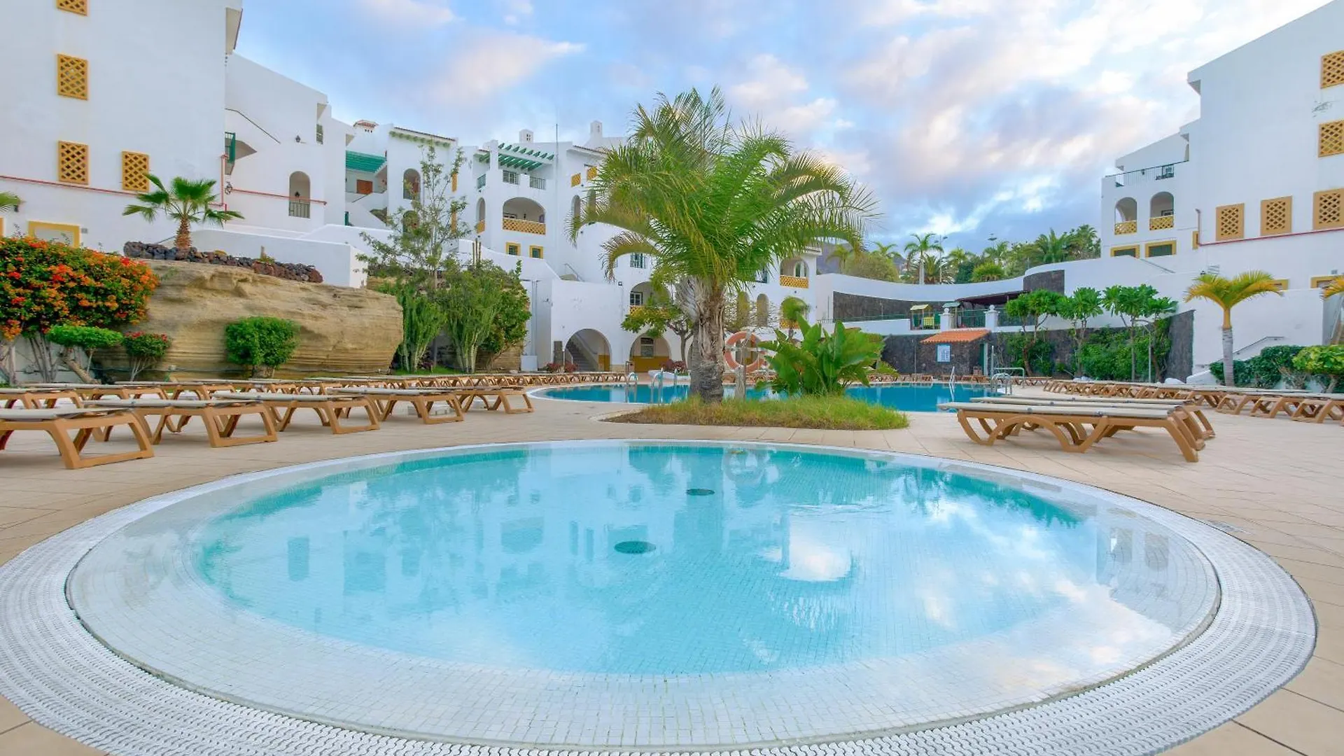 ***  Aparthotel Sunset Harbour Club Costa Adeje  Spagna